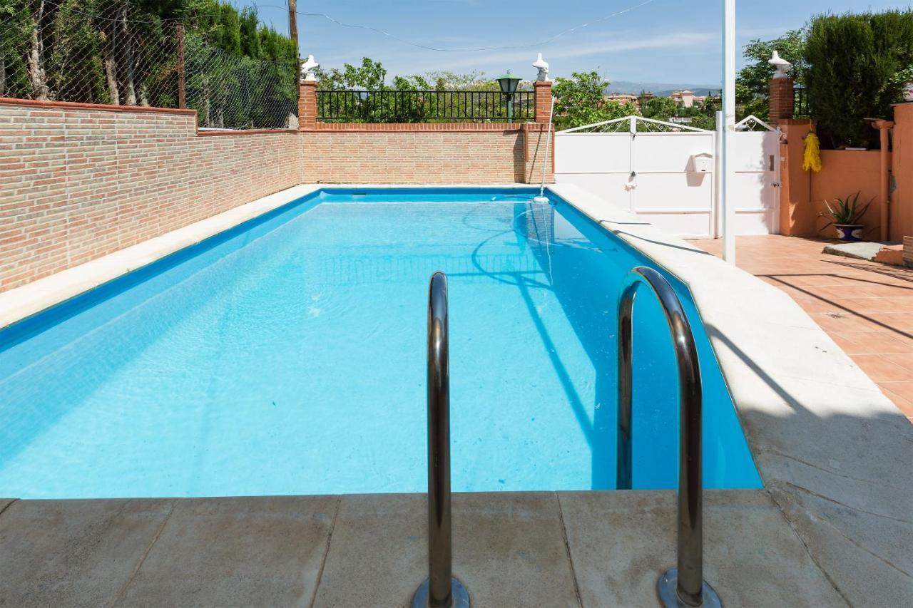 Habitaciones Iraizas Con Piscina Otura Εξωτερικό φωτογραφία